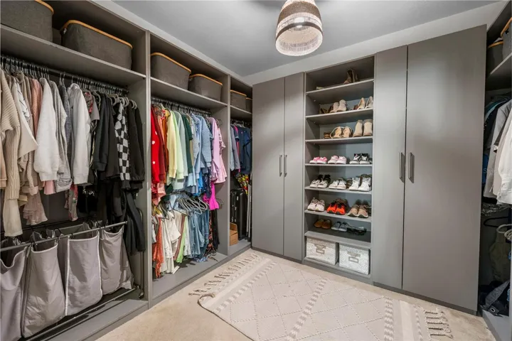 Walk In Closet