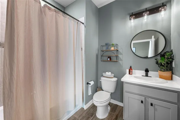 Second Bedroom with En Suite Bathroom