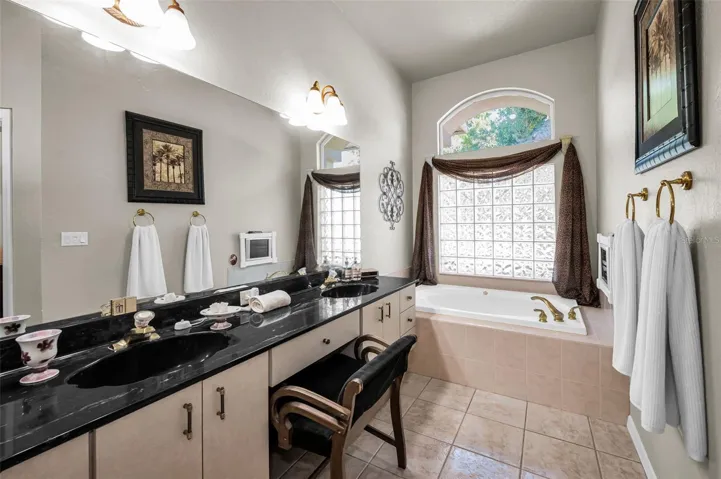 Generous Ensuite Primary Bath