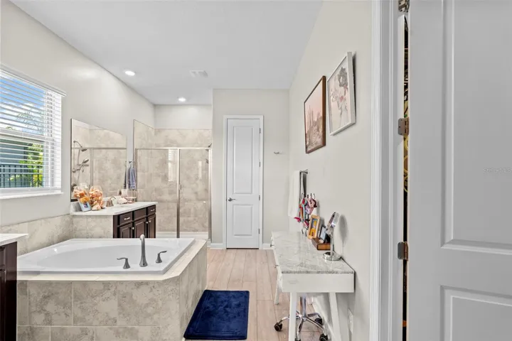 BEAUTIFUL BATHROOM
