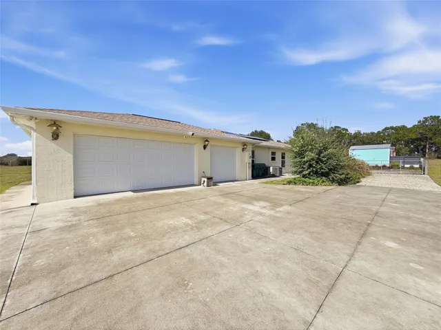 3 car garage