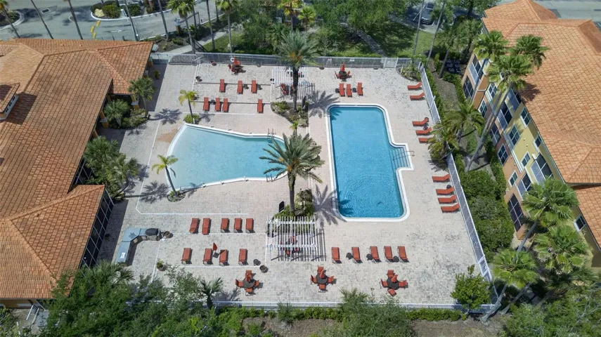 Community pool