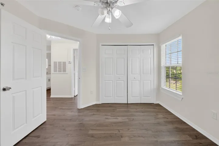 2nd bedroom