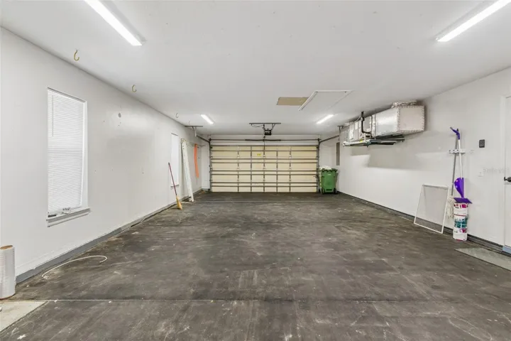 Oversized garage/workshop