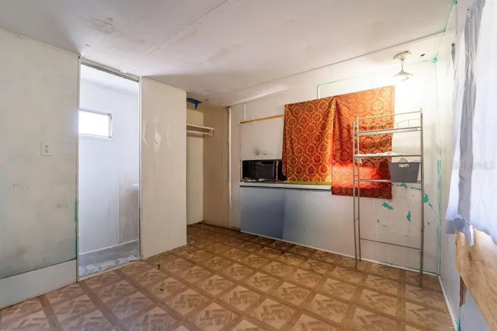 Single wide