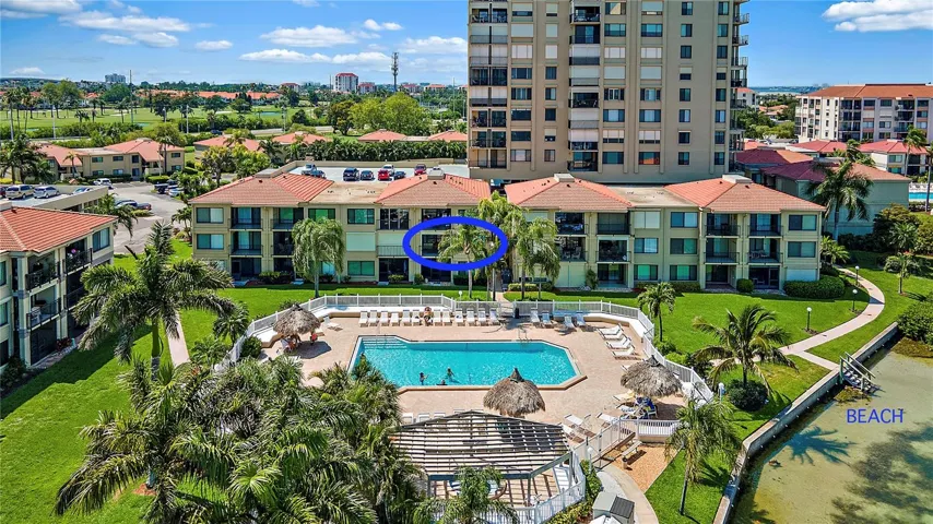 condo is an end unit overlooking the pool and spa and great views of the bay...