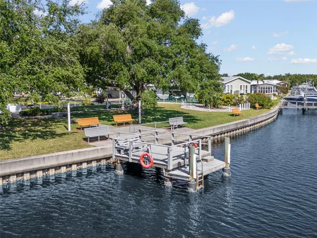Community waterfront park