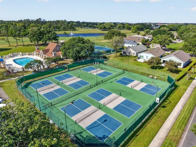 Pickleball Courts