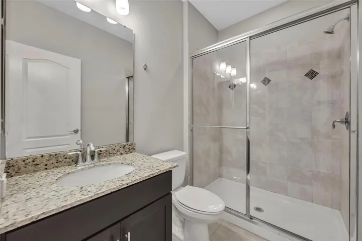 Bath 2 (2nd floor hallway)