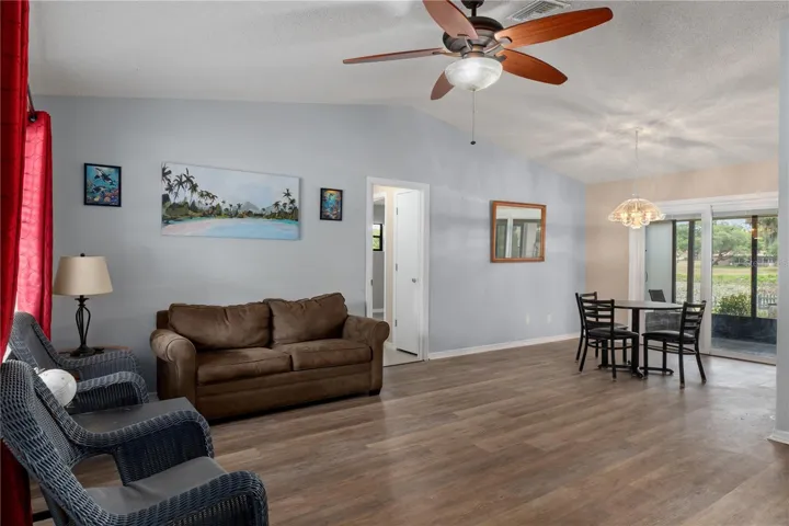 Open living room and dining area (picture 1)