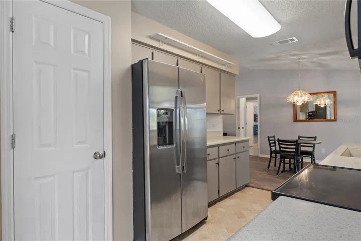 Galley Kitchen (Picture 5)