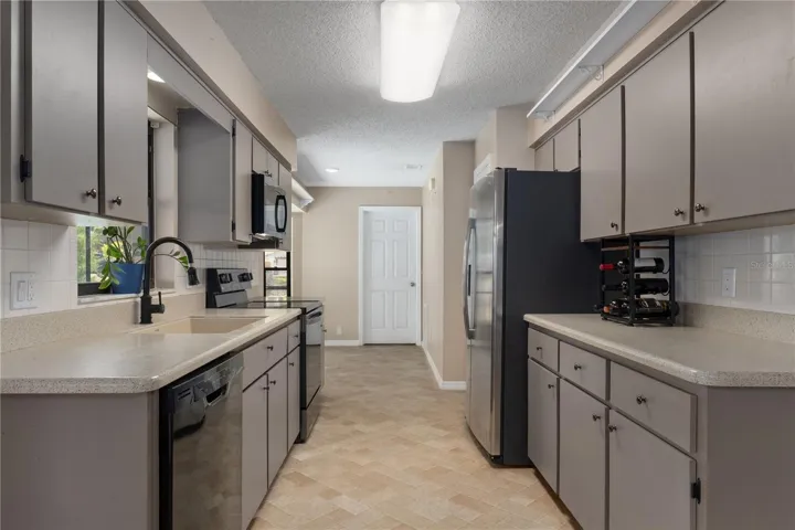 Galley Kitchen (Picture 2)
