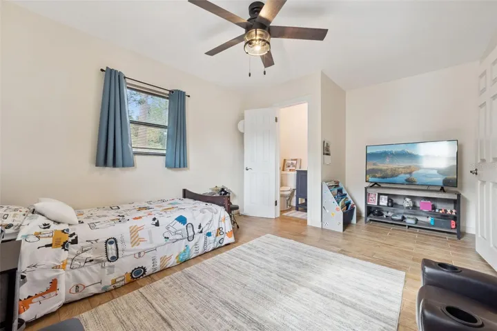 Own private 1/2 bath.