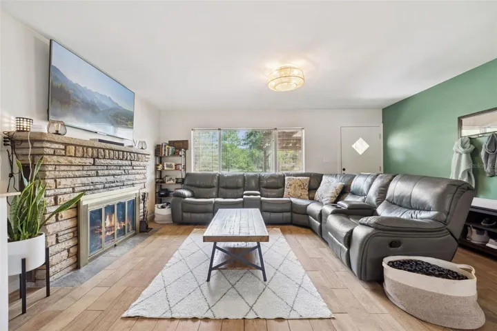 Great fireplace!