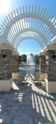 Realx by the water fountain