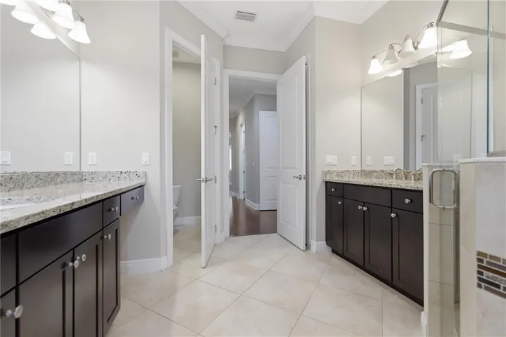 Primary En Suite