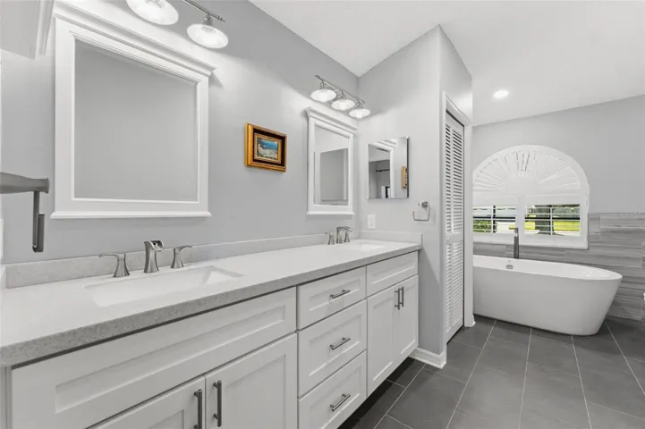 Master Bathroom with 2 Sink Vanity