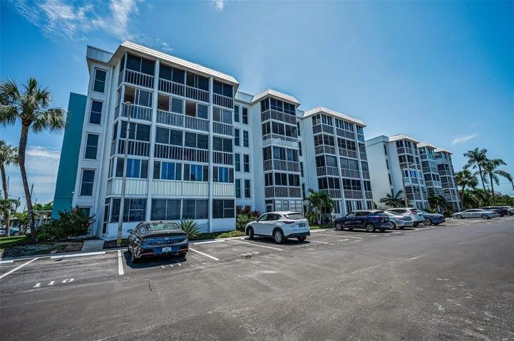 Welcome to 4908 38th Way S #204G!