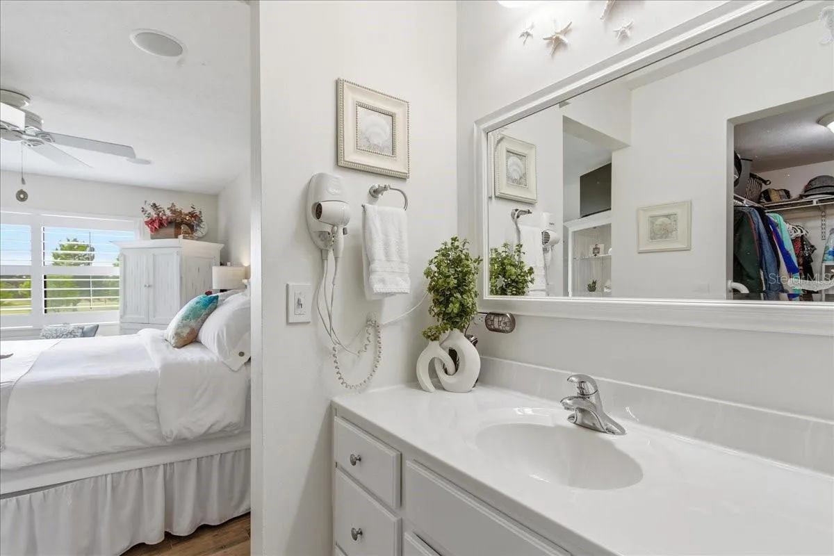 Primary Bathroom/ Vanity
