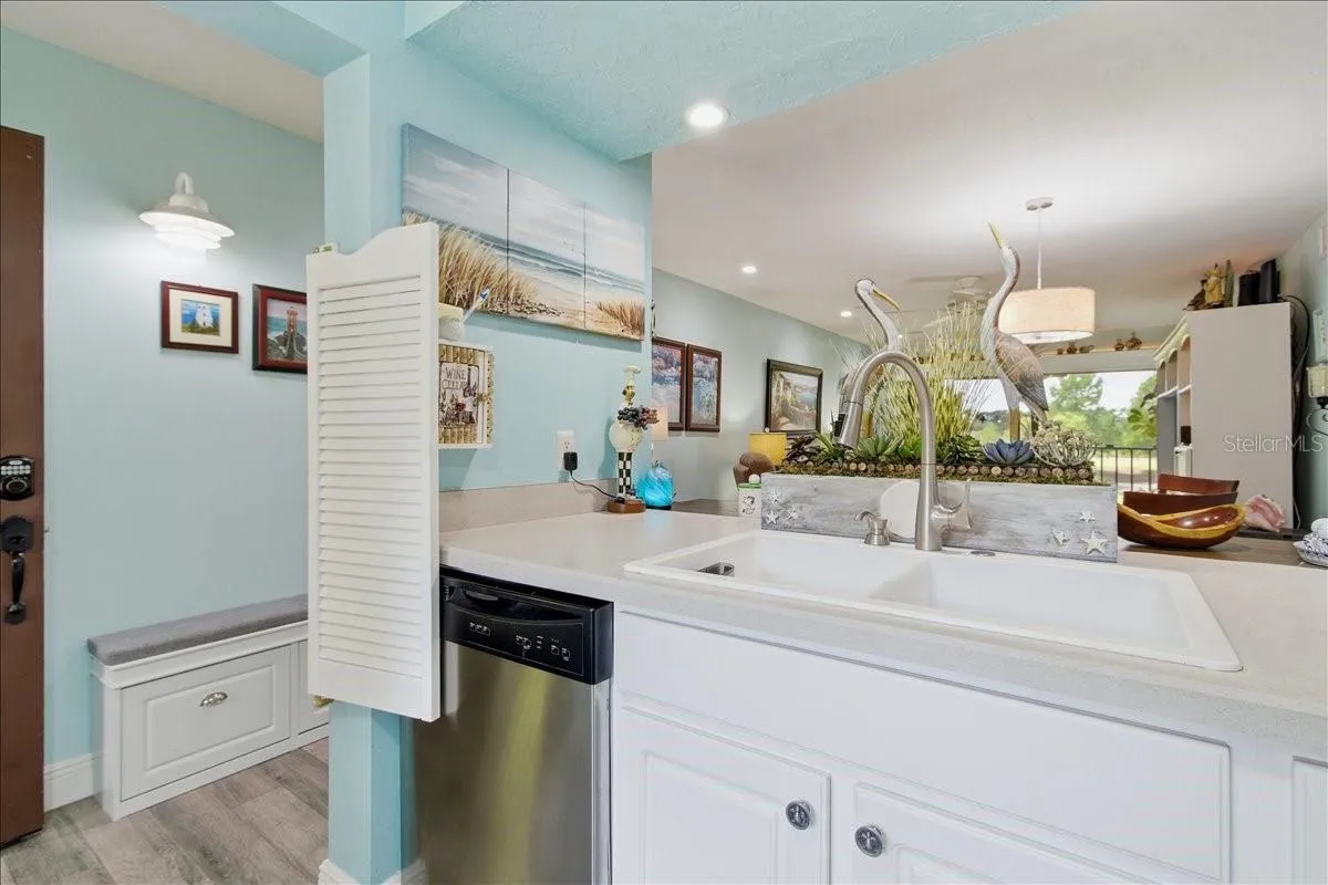 Kitchen/pass through