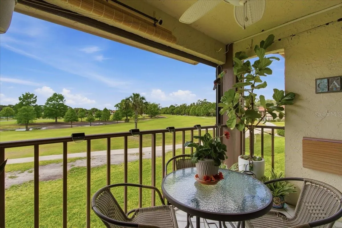 Balcony/ 2nd Fairway
