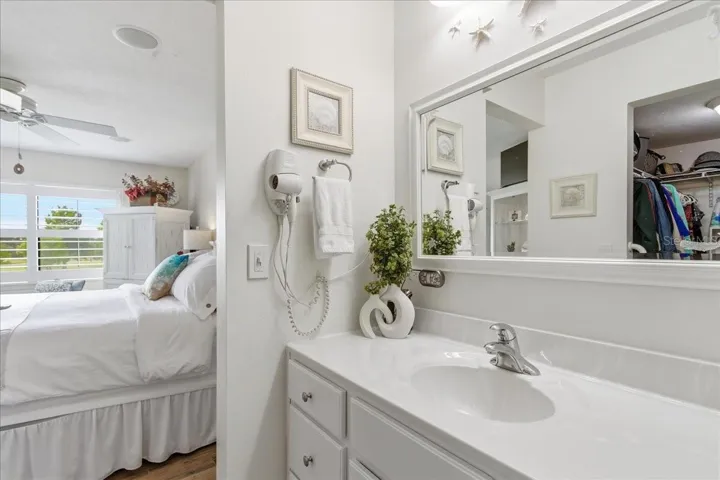 Primary Bathroom/ Vanity