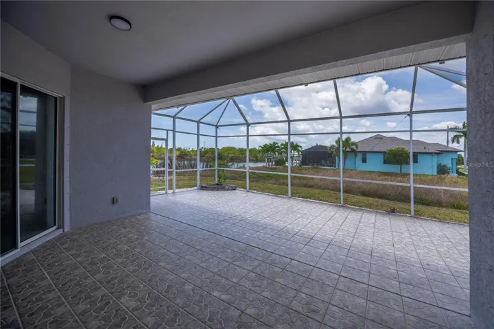 oversized lanai