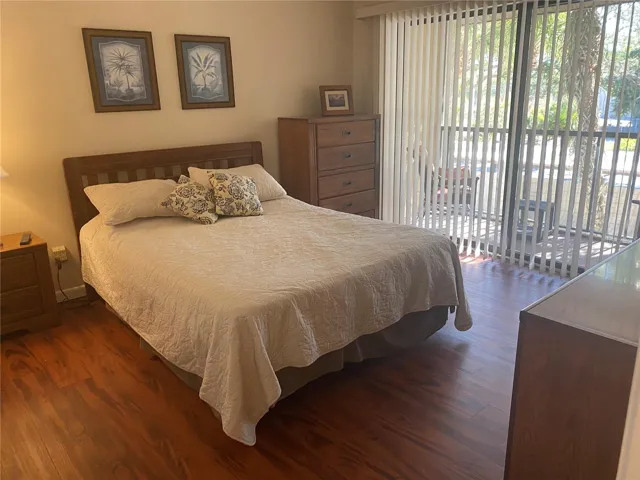 Primary Bedroom has lanai