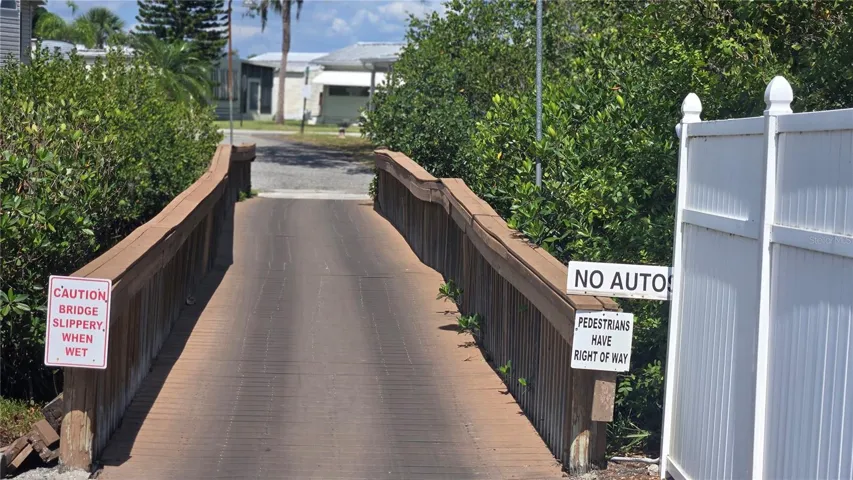 Bridge to Clubhouse