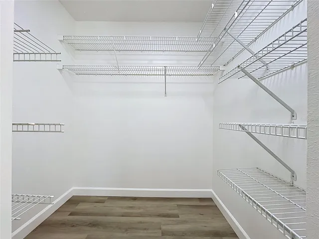 Walk-in Closet