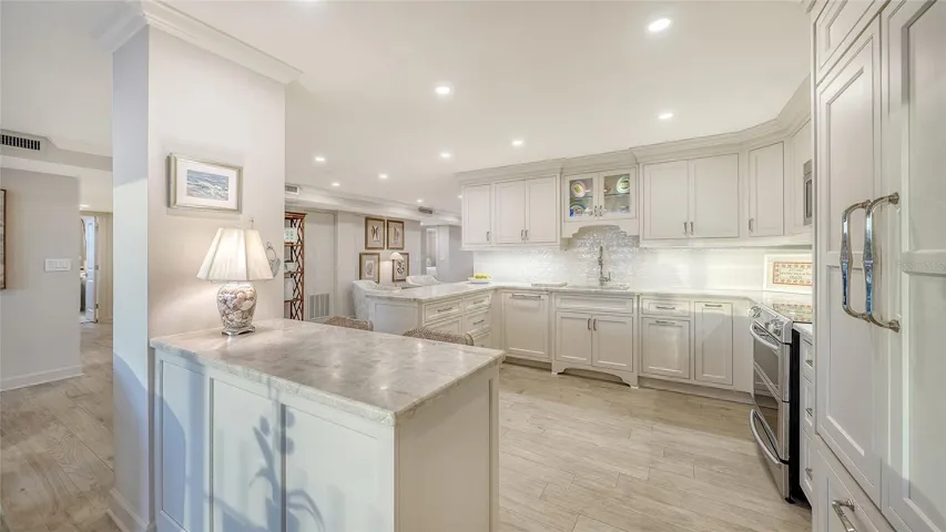 Main kitchen