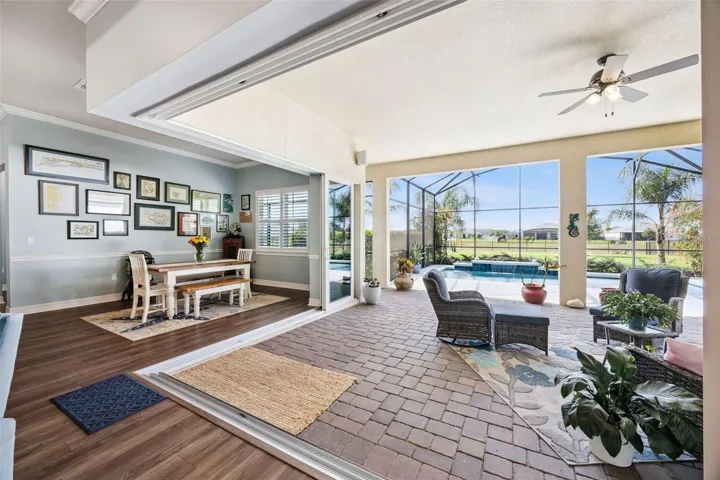 Zero Corner pocket sliders - family room to Lanai