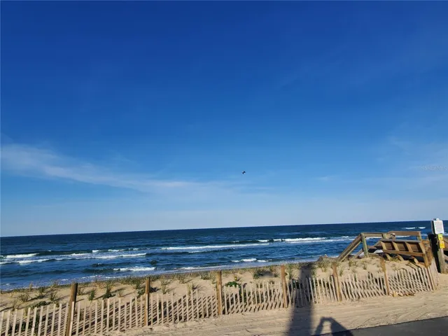 Atlantic Ocean right down the street!