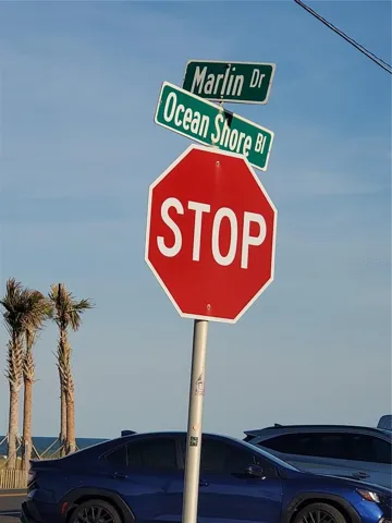 A1A and Marlin, Beach just across A1A!!