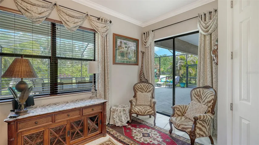 Foyer office