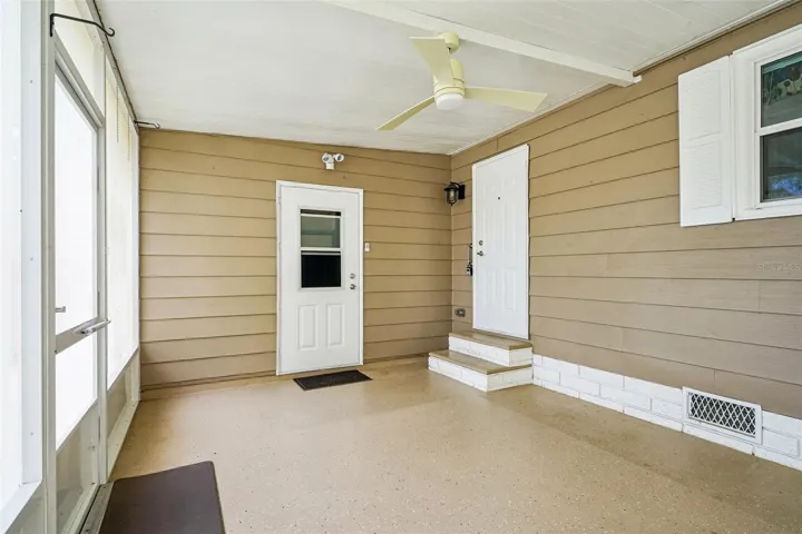 Screened-In Carport/Main Entry