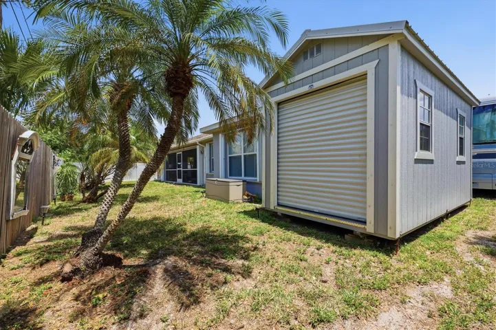 Shed in Back Yard
