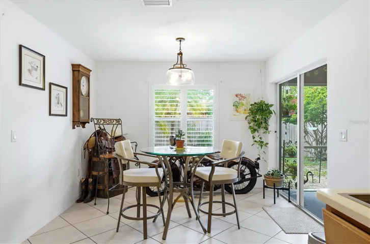 Breakfast Nook