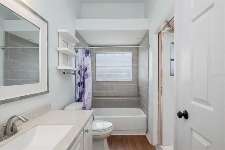 The second bath opens to the pool.