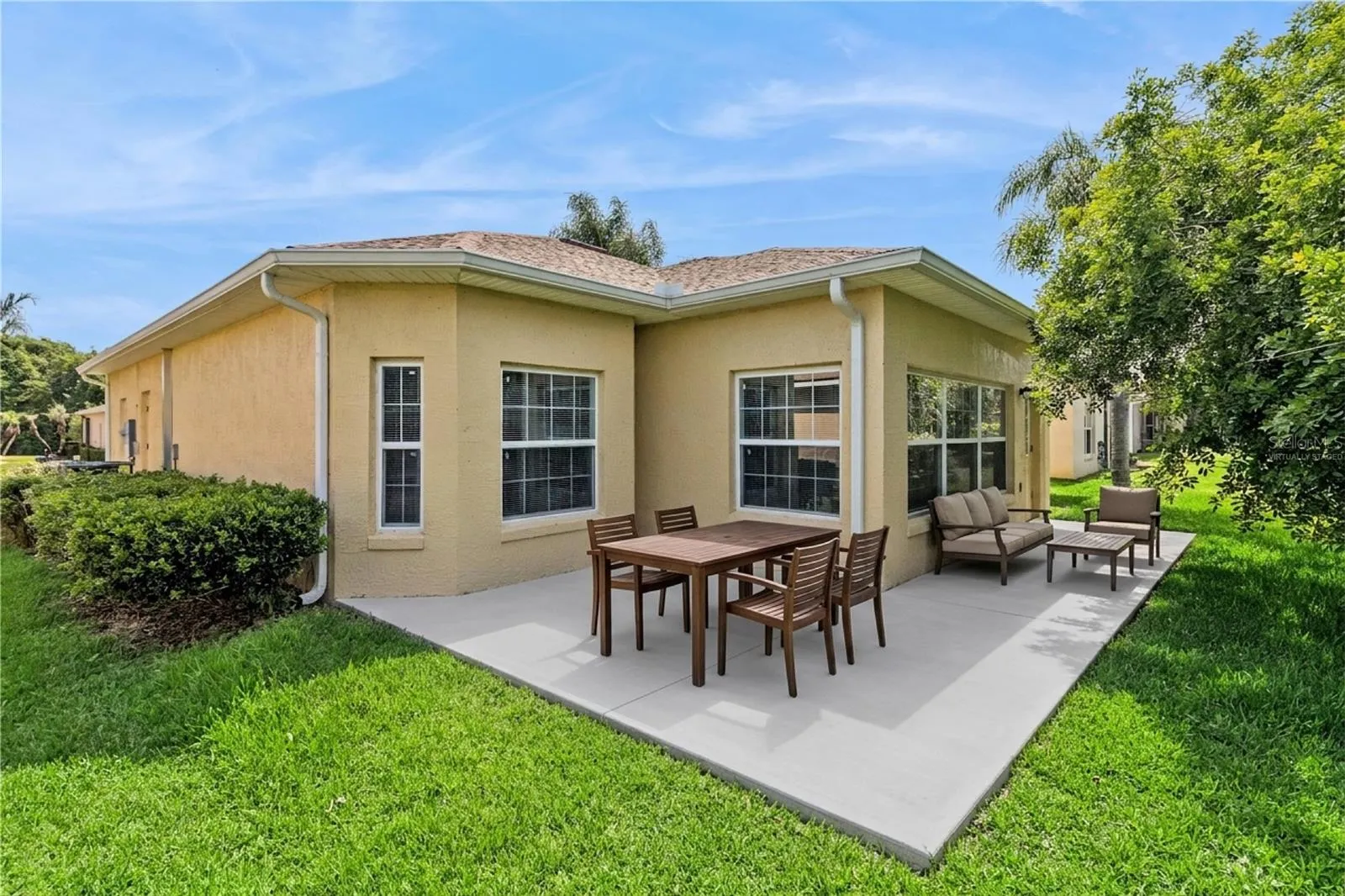 Virtually Staged Patio and Patio Furniture