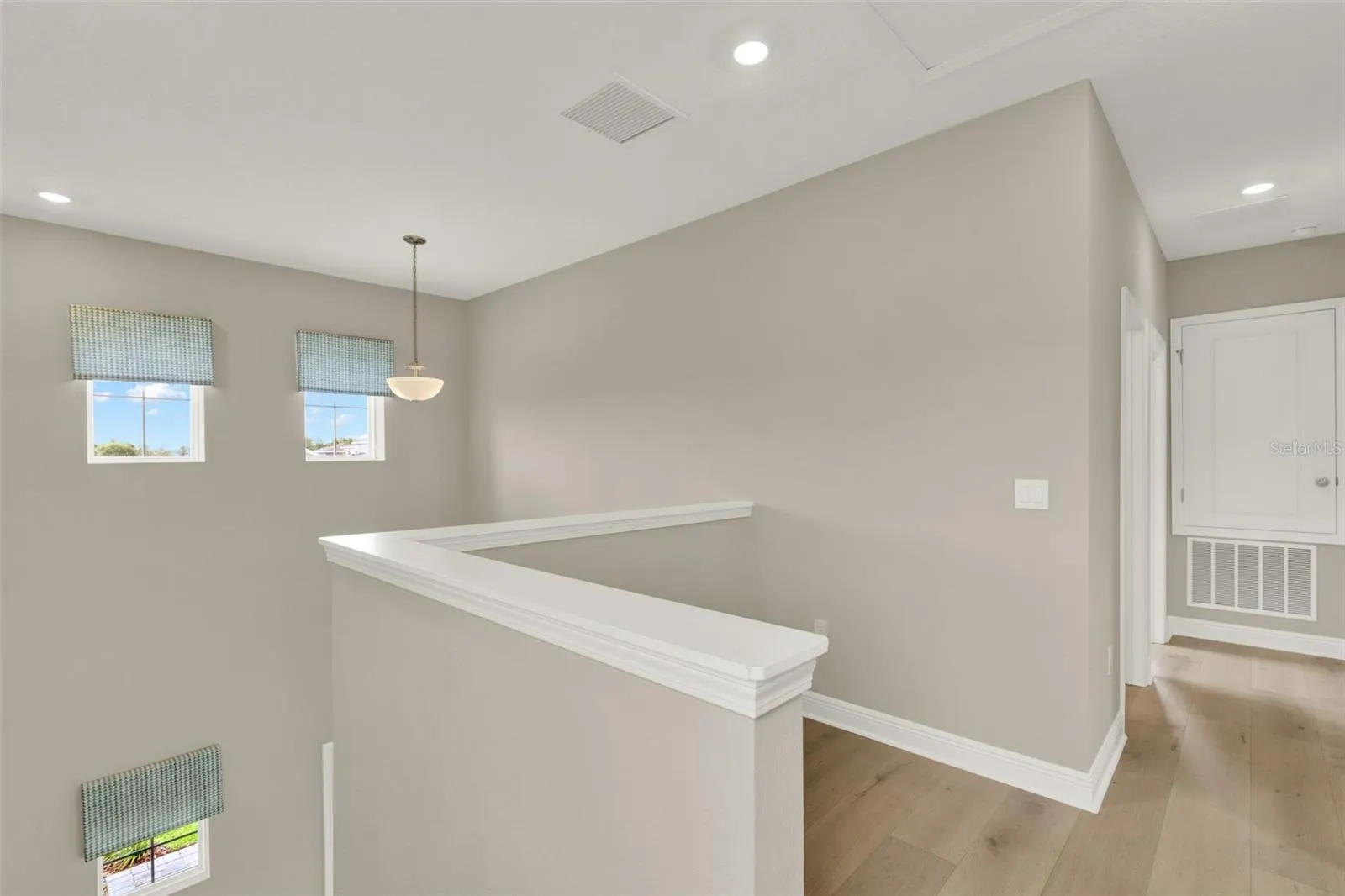 Versatile loft