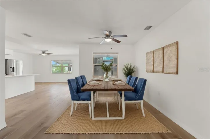 Dining Virtually Staged