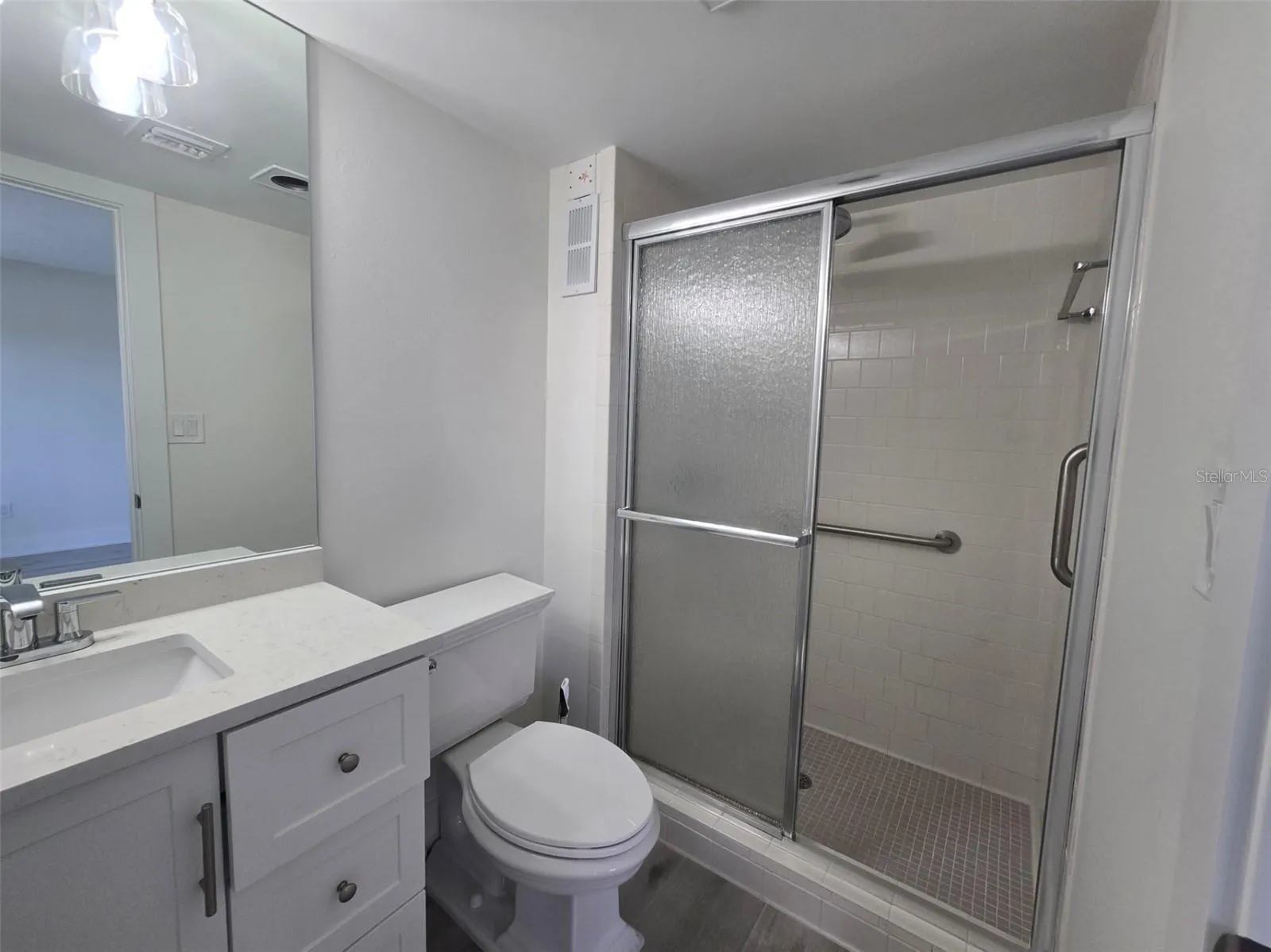 Main Bedroom Bathroom
