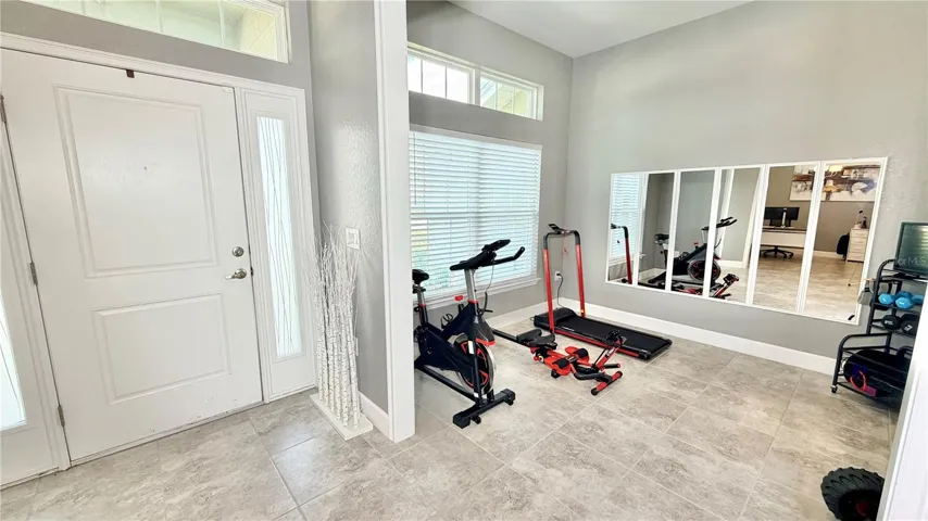 Flex room