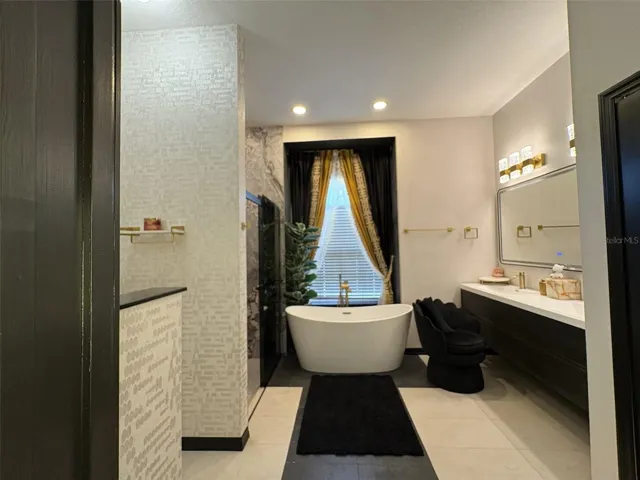 Ellaborate Spa Series Bathroom