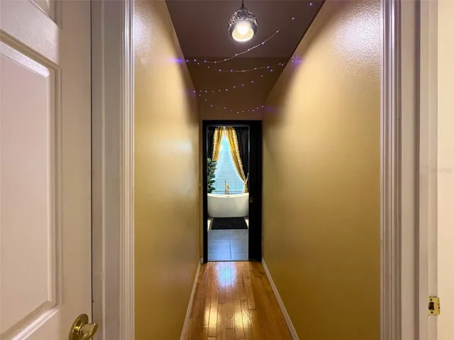 Hallway Privacy walkway to Bathroom