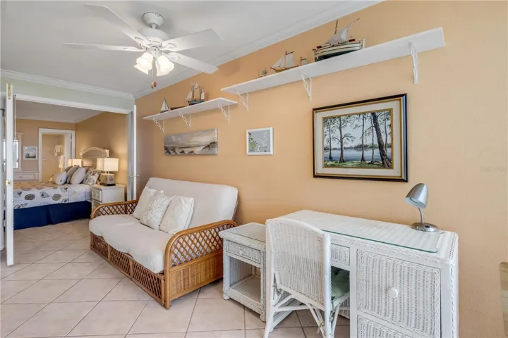 Lanai/office area