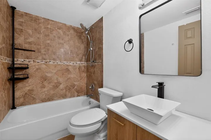 2 bathroom