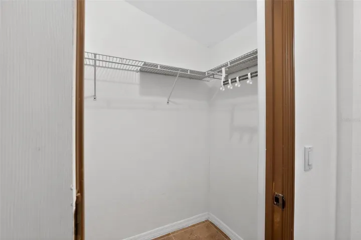 walk in close in master bedroom