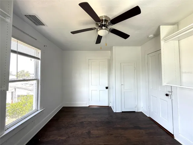 1ST BEDROOM